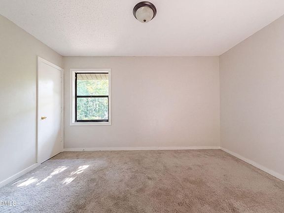 4th image of 5844 Waters Edge Dr