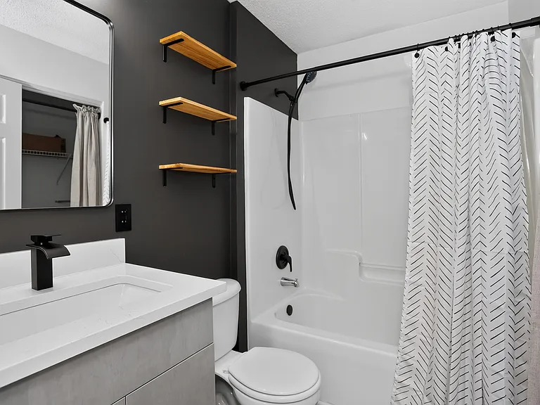 507 Emory Cir #B — Photo 6