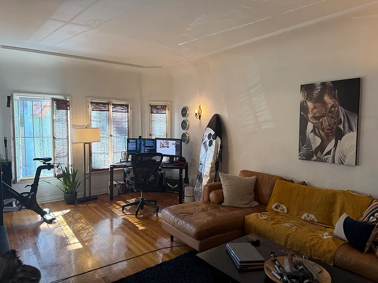 325 S Cochran Ave #103 — Photo 5