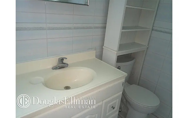 Rented by Douglas Elliman | media 4