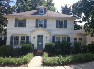 104 Summit Ave, Brookline, MA 02446