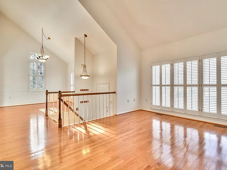 3023 Oakton Meadows Ct — Photo 3