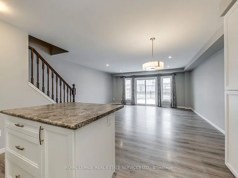 60 Netherwood Rd #28 — Photo 22