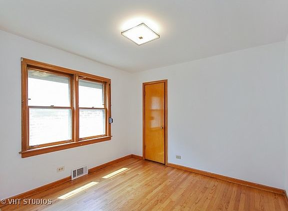 5th image of 5739 N Mulligan Ave