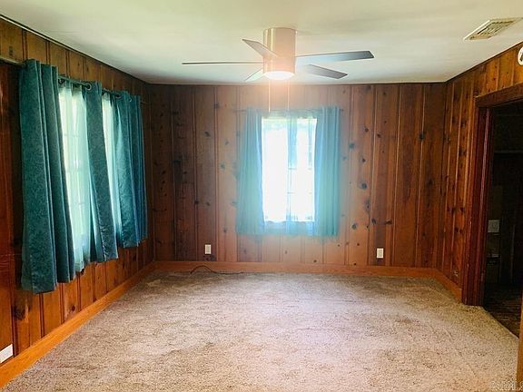 4th image of 301 Grandview Ave