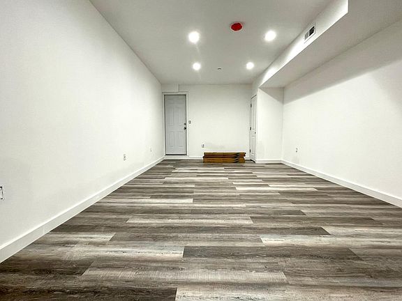 3rd image of 1134 Mount Vernon St #1