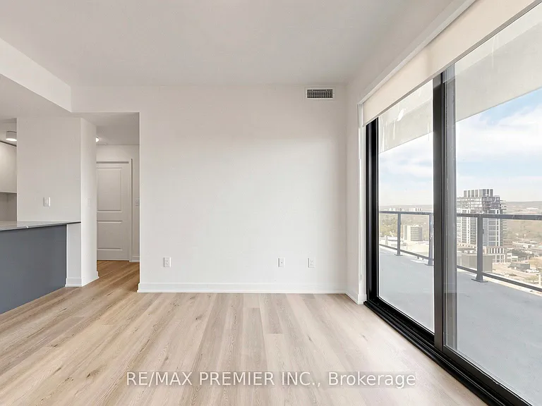 2075 Lakeshore Rd #2001 — Photo 11