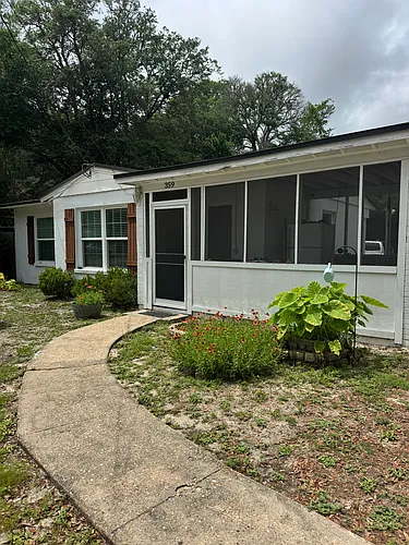 359 Okaloosa Rd NE Photo 1