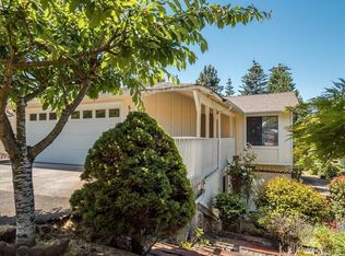 5253 17th Ave SW, Seattle, WA 98106