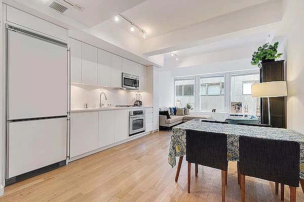 1st image of 90 William St APT 14E