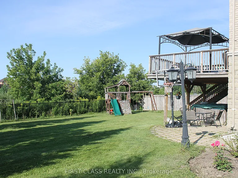 37 Townwood Dr — Photo 22