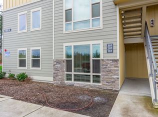 1885 SW Mina Pl #A101, Oak Harbor, WA 98277