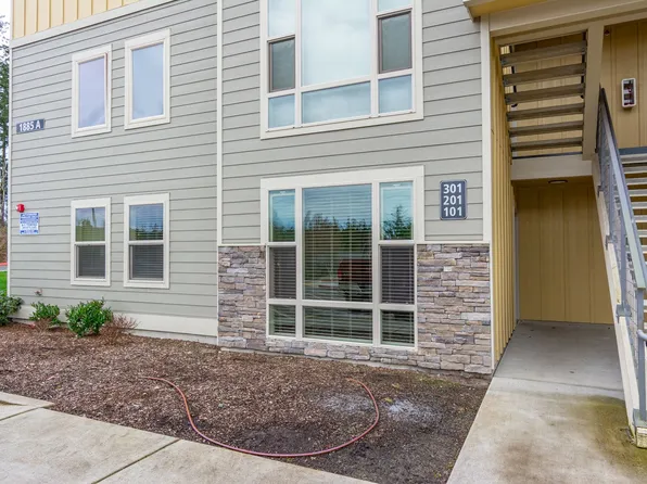 M1249 - Park Terrace Apartments