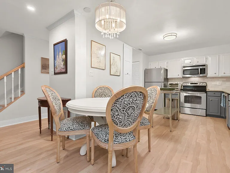 4 Dudley Ct #2 — Photo 17