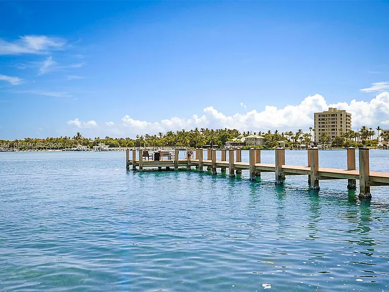 100 Intracoastal Pl #102 — Photo 33