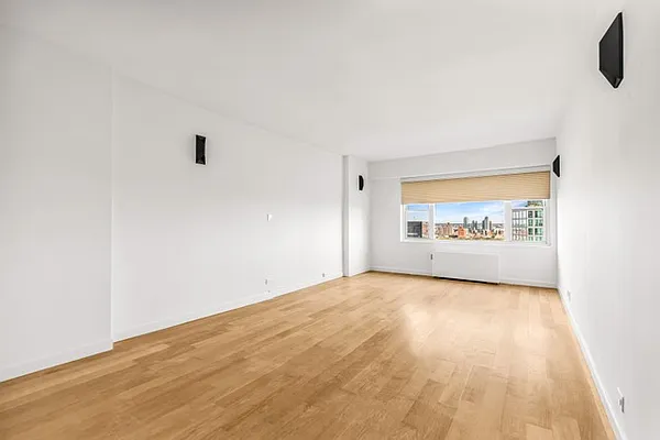 Rented by Anchor Associates | media 1