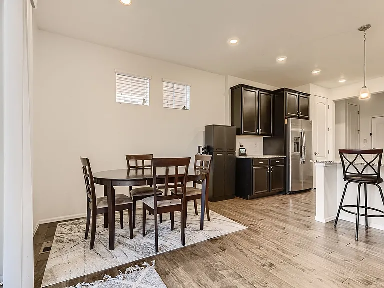 14960 Chicago St — Photo 14