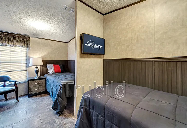 91 Carol Ln — Photo 3