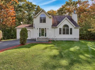 410 David Dr, Long Pond, PA