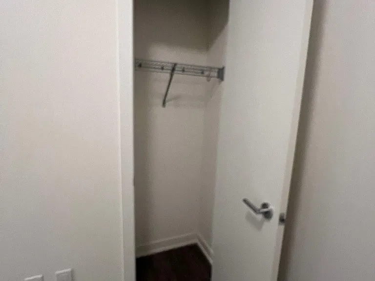 212 King William St #519 — Photo 16