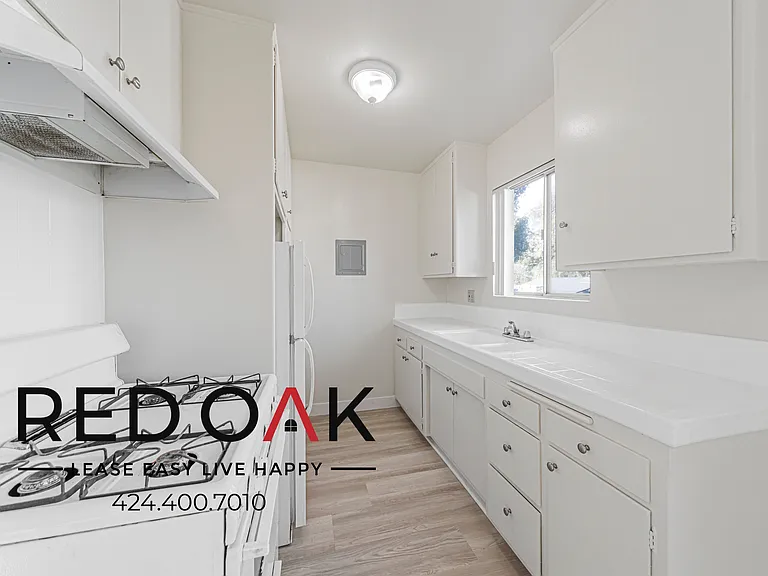 400 N Mentor Ave #3 — Photo 2