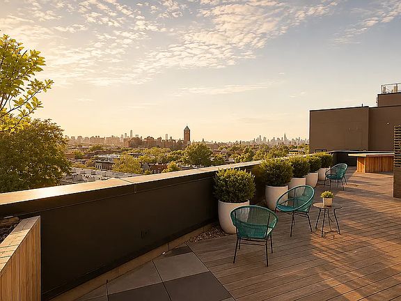 5th image of 1584 Fulton St #2DD