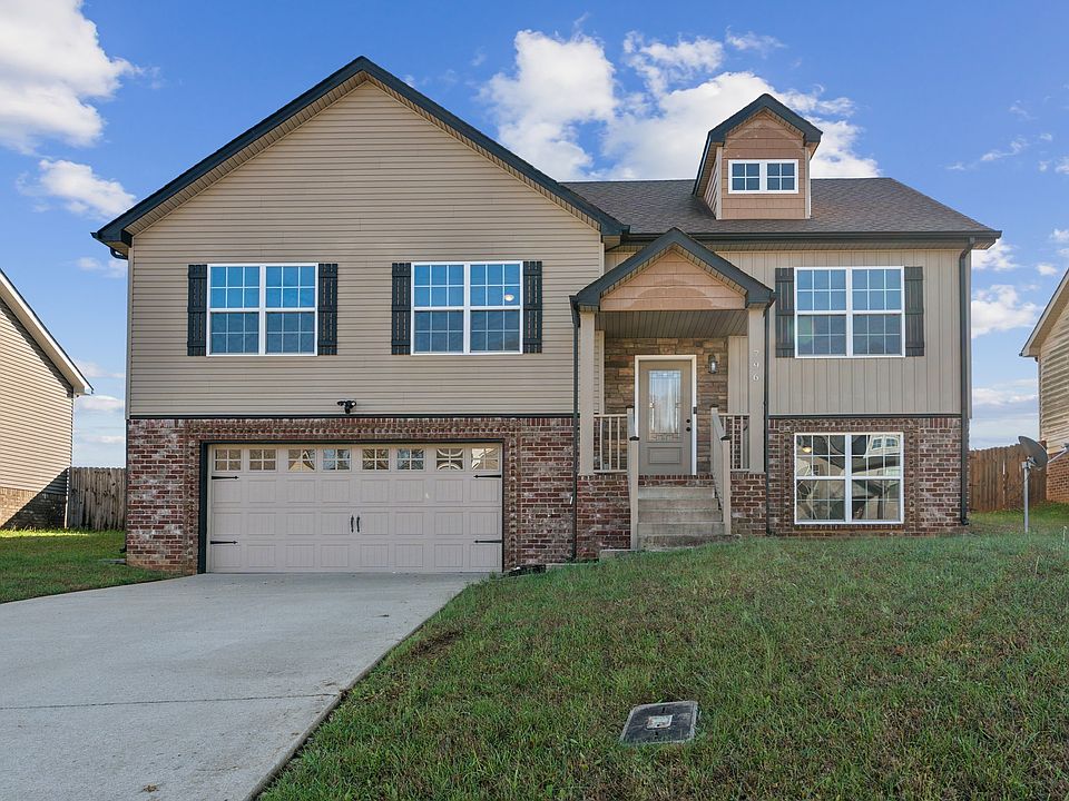 1st image of 796 Banister Dr