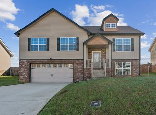 796 Banister Dr, Clarksville, TN 37042
