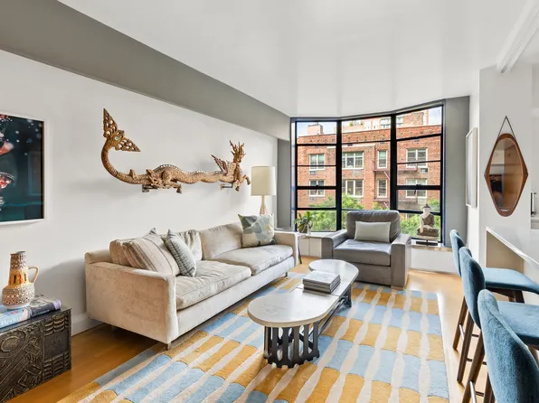 37 West 12th Street image 4 of 16