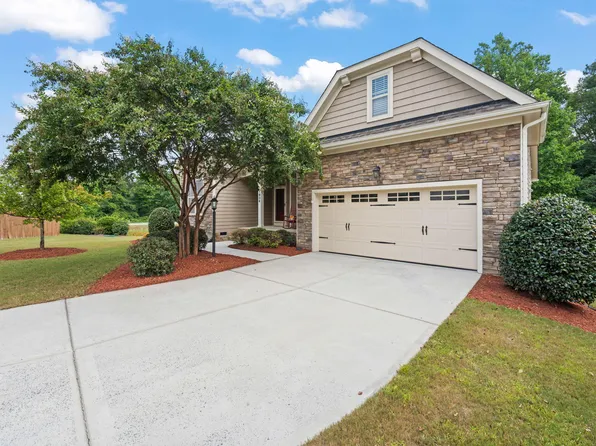 1904 Abniki Dr, Fuquay Varina, NC 27526