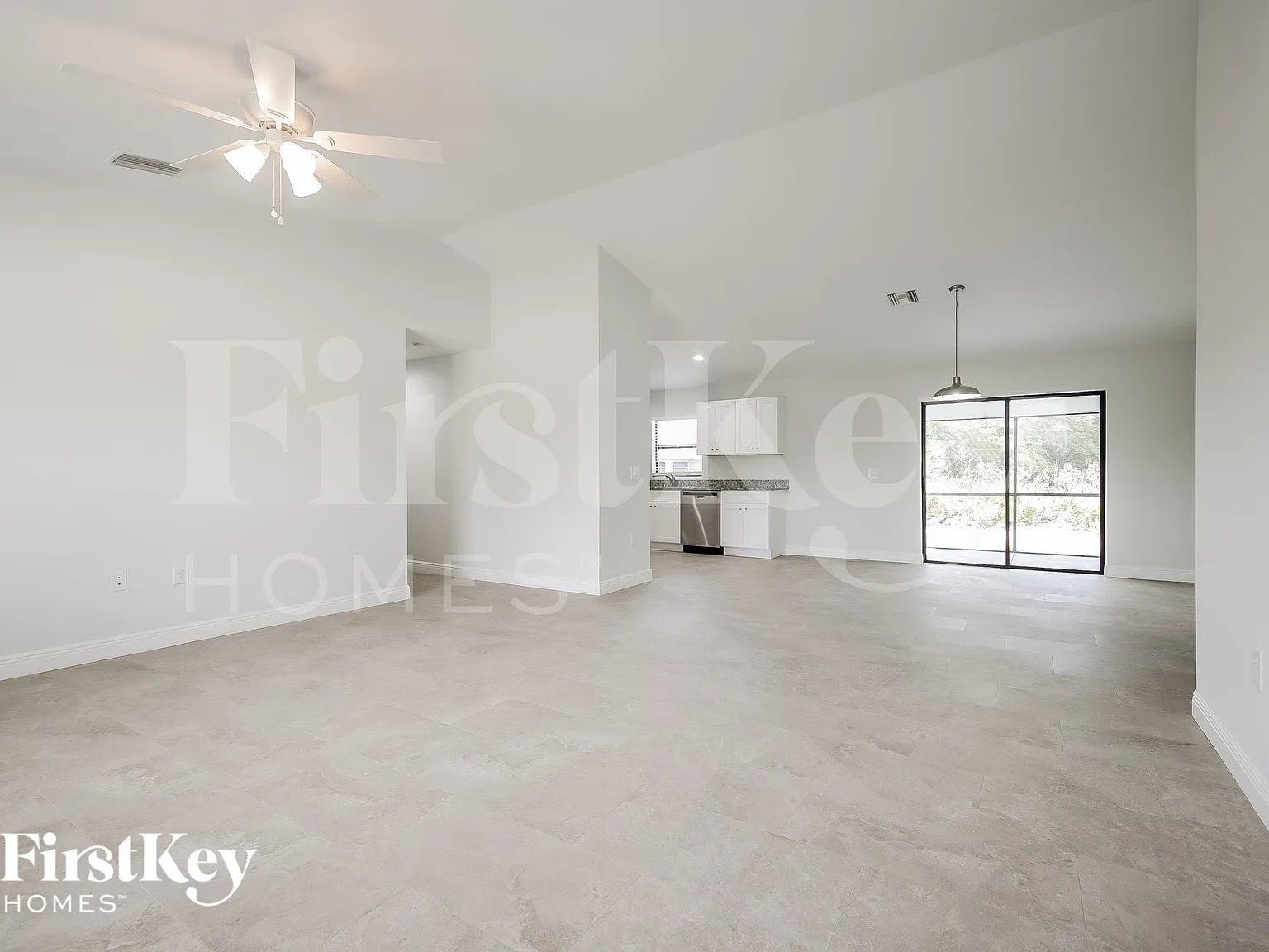 4 bed, 2.0 bath, 1652 sqft, $1,965 — Photo 2