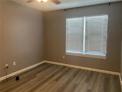 8215 NW Mace Rd — Photo 6