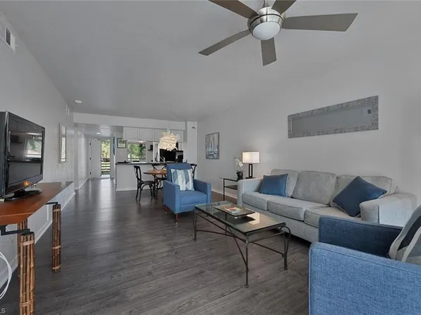 15161 Cedarwood LN #1205, NAPLES, FL 34110