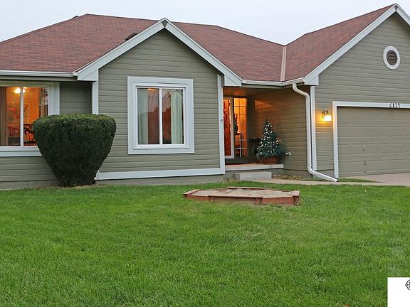 3rd image of 6814 S 164th Cir