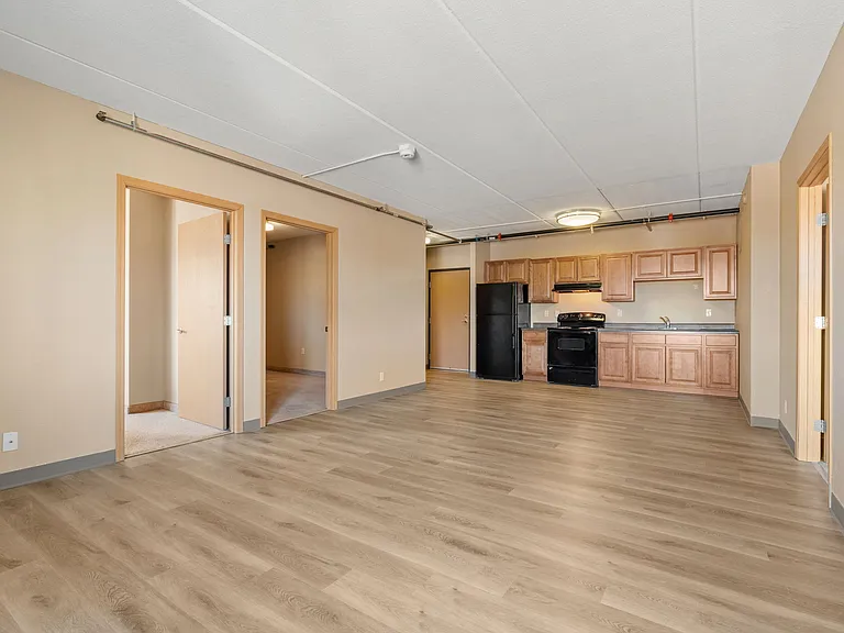 E Street Flats - Student Housing — Photo 37