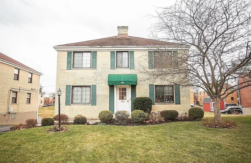 545 Corona Ave #C