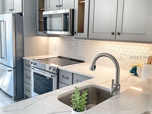 5th image of 15 Deallyon Ave APT 42
