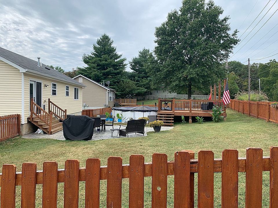 2nd image of 3401 Brouks Ct