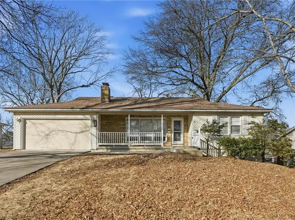 102 NW 65th St, Gladstone, MO 64118