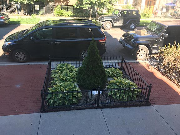 3rd image of 1540 N Artesian Ave #1
