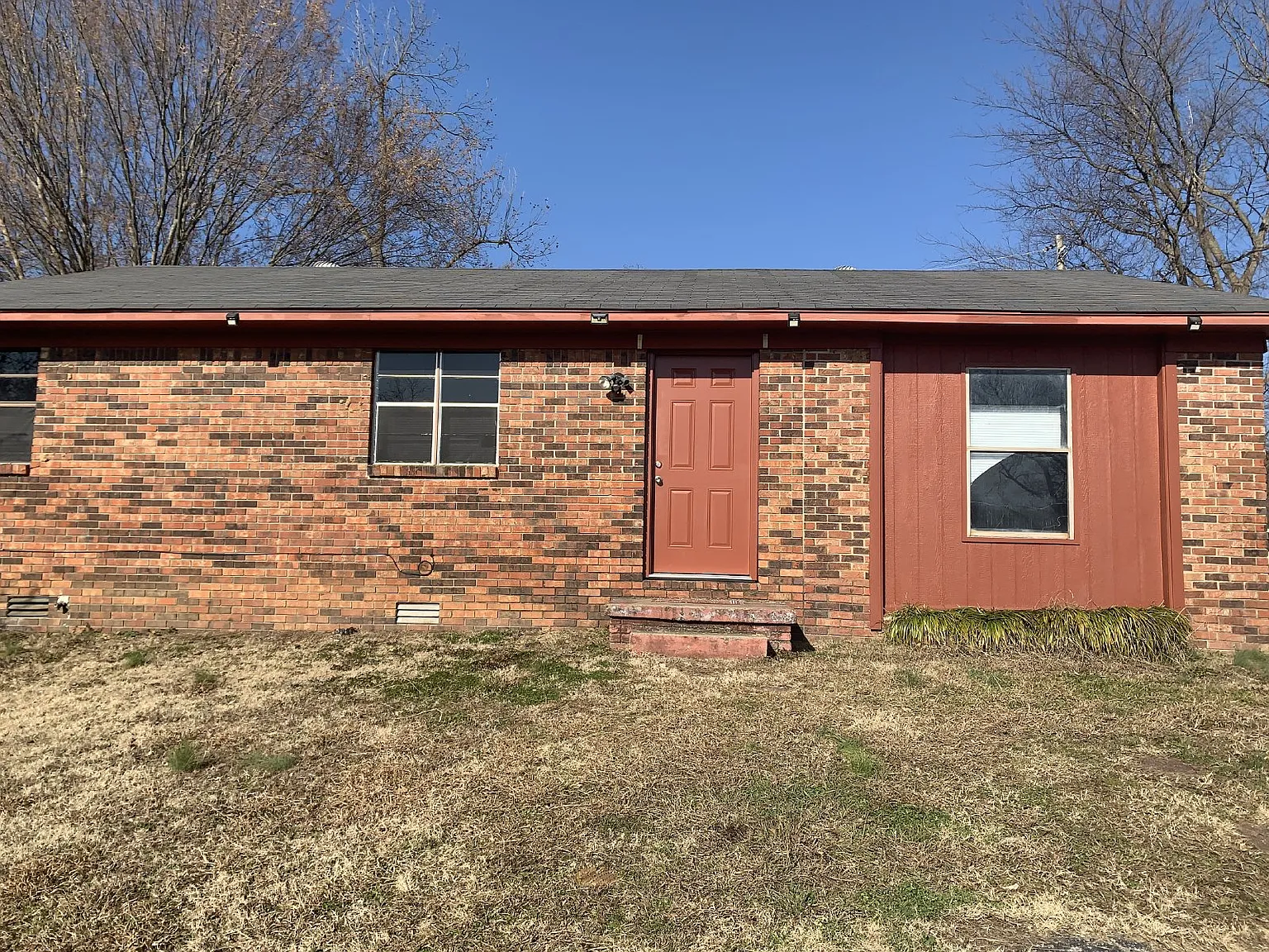 2 bed, 1.0 bath, 1107 sqft, $1,000 — Photo 3