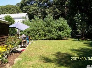 10 Randall Ln, East Quogue, NY 11942