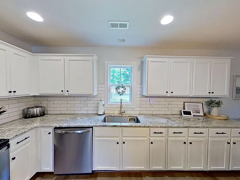 611 Majestic Oaks Dr — Photo 17