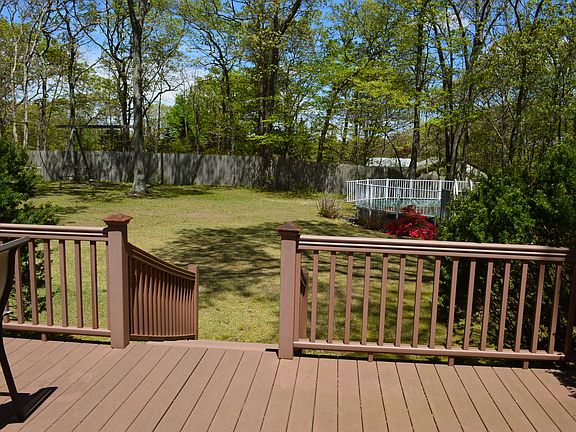 3rd image of 17 Firwood Dr