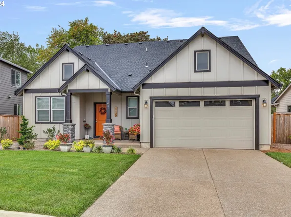 1621 S Quartz Dr, Cornelius, OR 97113