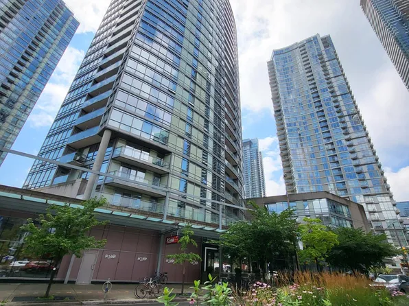 3 Navy Wharf Ct Unit 2007, Toronto, ON M5V 3V1