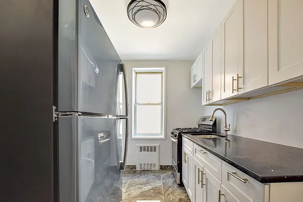 Rented by NYC Realty Brokers LLC | media 8