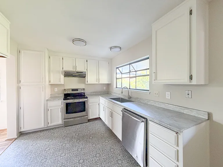 118 Meadowlark Way — Photo 7