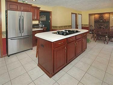 4th image of 1015 Calmar Dr