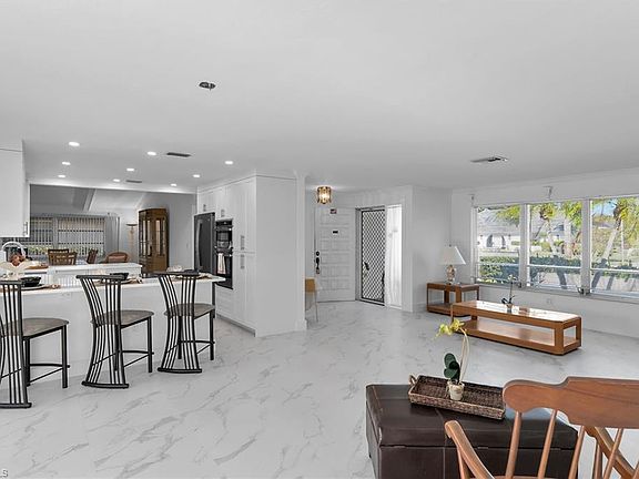 5th image of 178 Torrey Pines PT